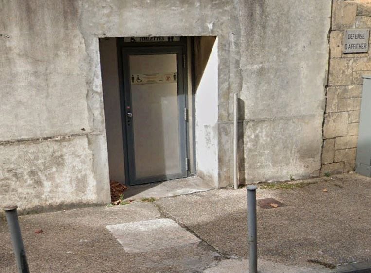 Toilettes Oustal